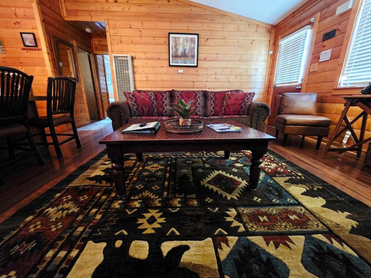 Bear Escapes II Affordable Luxury Cabin Sugarloaf Экстерьер фото